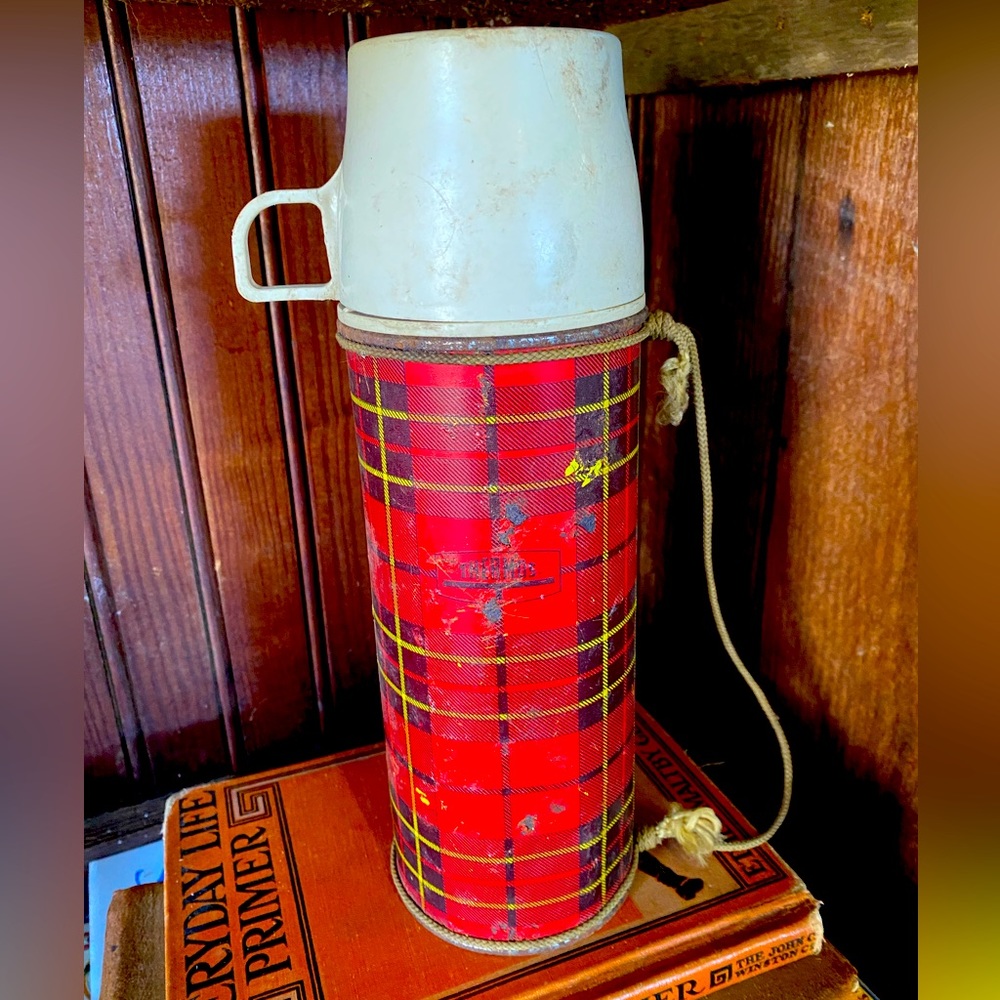 Vintage red plaid thermos. 1970s. Quart size thermos, red and black tartan plaid